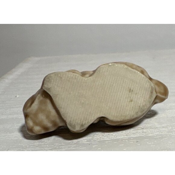 Vintage Wade England Brown Bunny Rabbit Whimsies Figurine Red Rose Tea - Picture 4 of 5